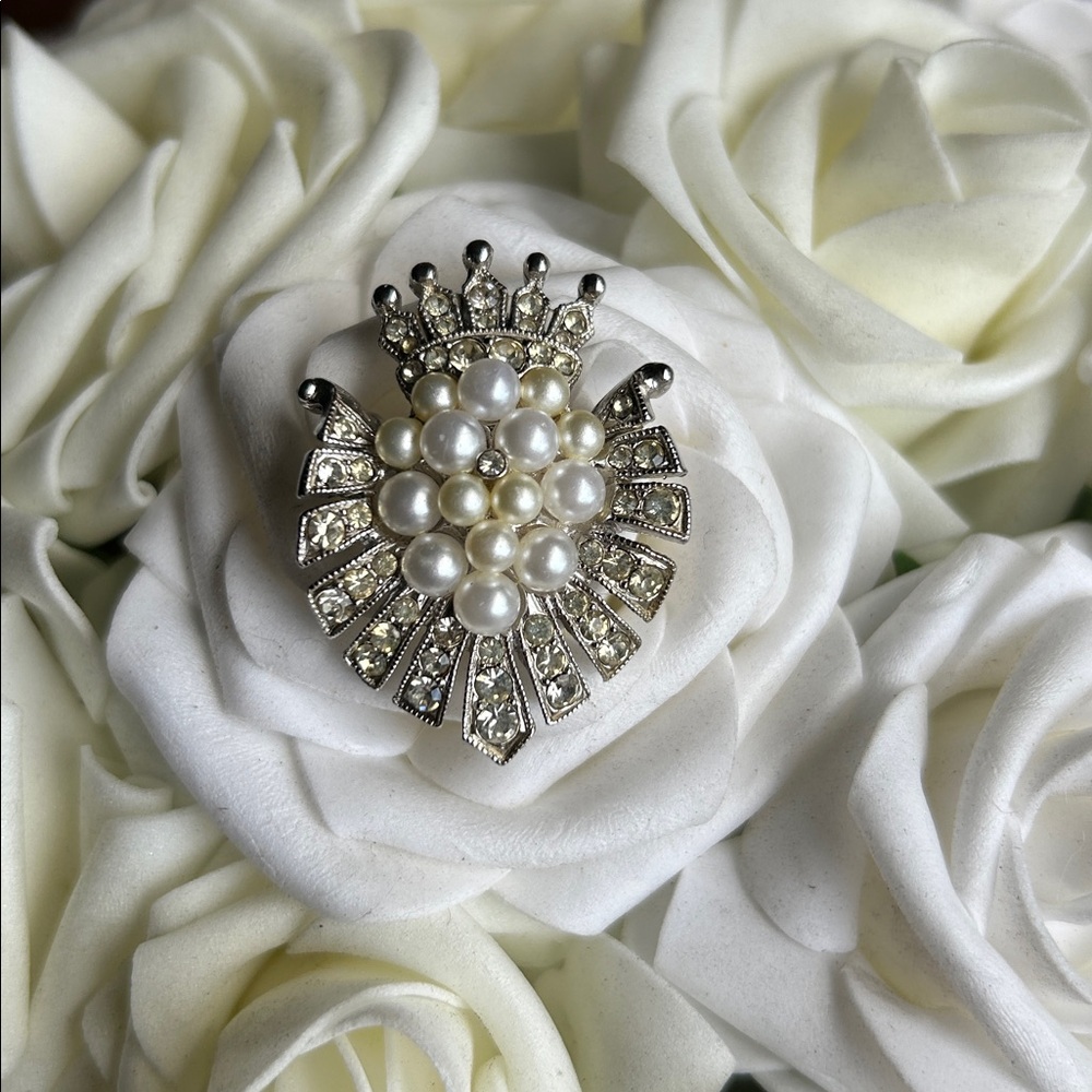 Eisenberg Ice Pearl and Crystal Brooch